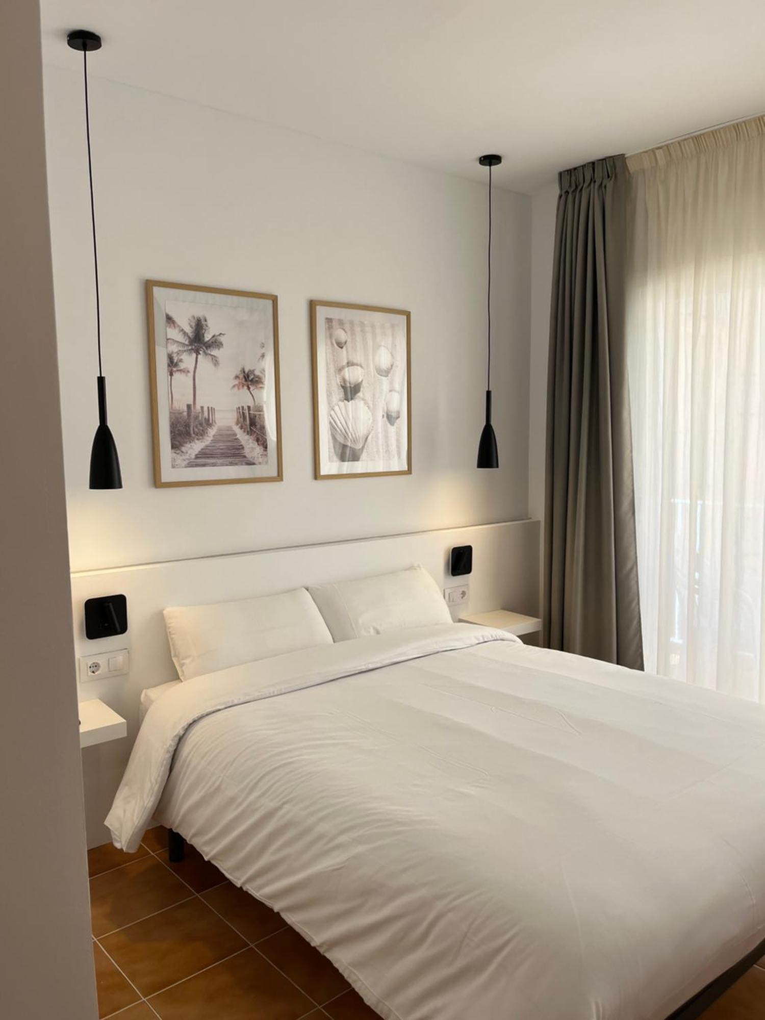 Hotel Bonaire L' Escala Dış mekan fotoğraf