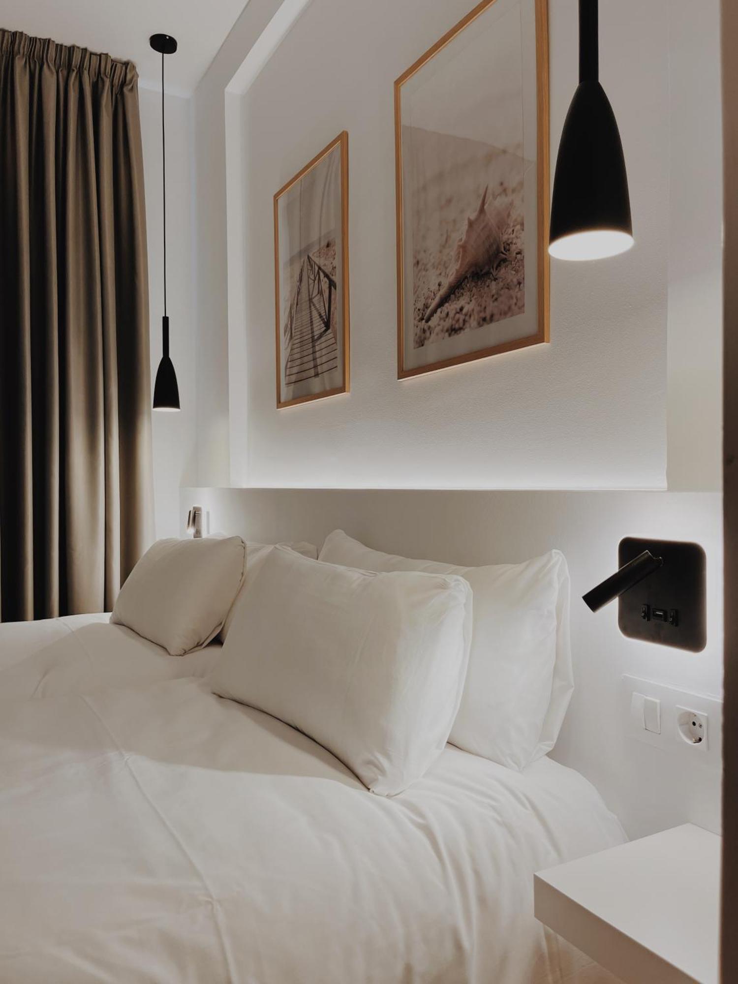 Hotel Bonaire L' Escala Dış mekan fotoğraf