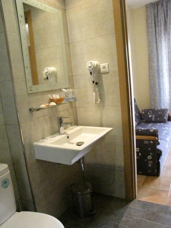 Hotel Bonaire L' Escala Dış mekan fotoğraf
